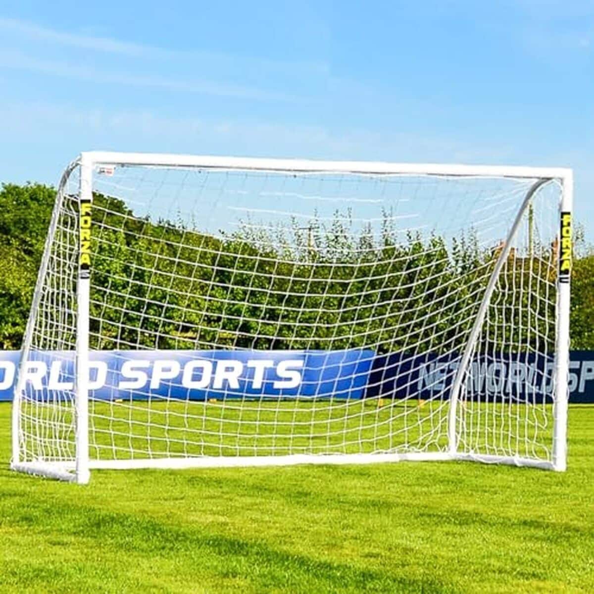 Test : but de football léger FORZA en PVC 244 x 183 cm