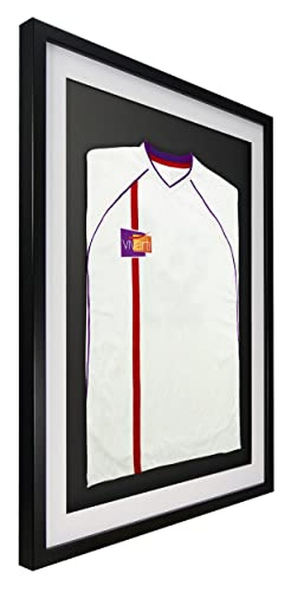 Découvrez notre évaluation complète du cadre Vivarti 60 x 80 cm, idéal pour encadrer vos maillots de sport préférés. Solidité et design sont au rendez-vous.