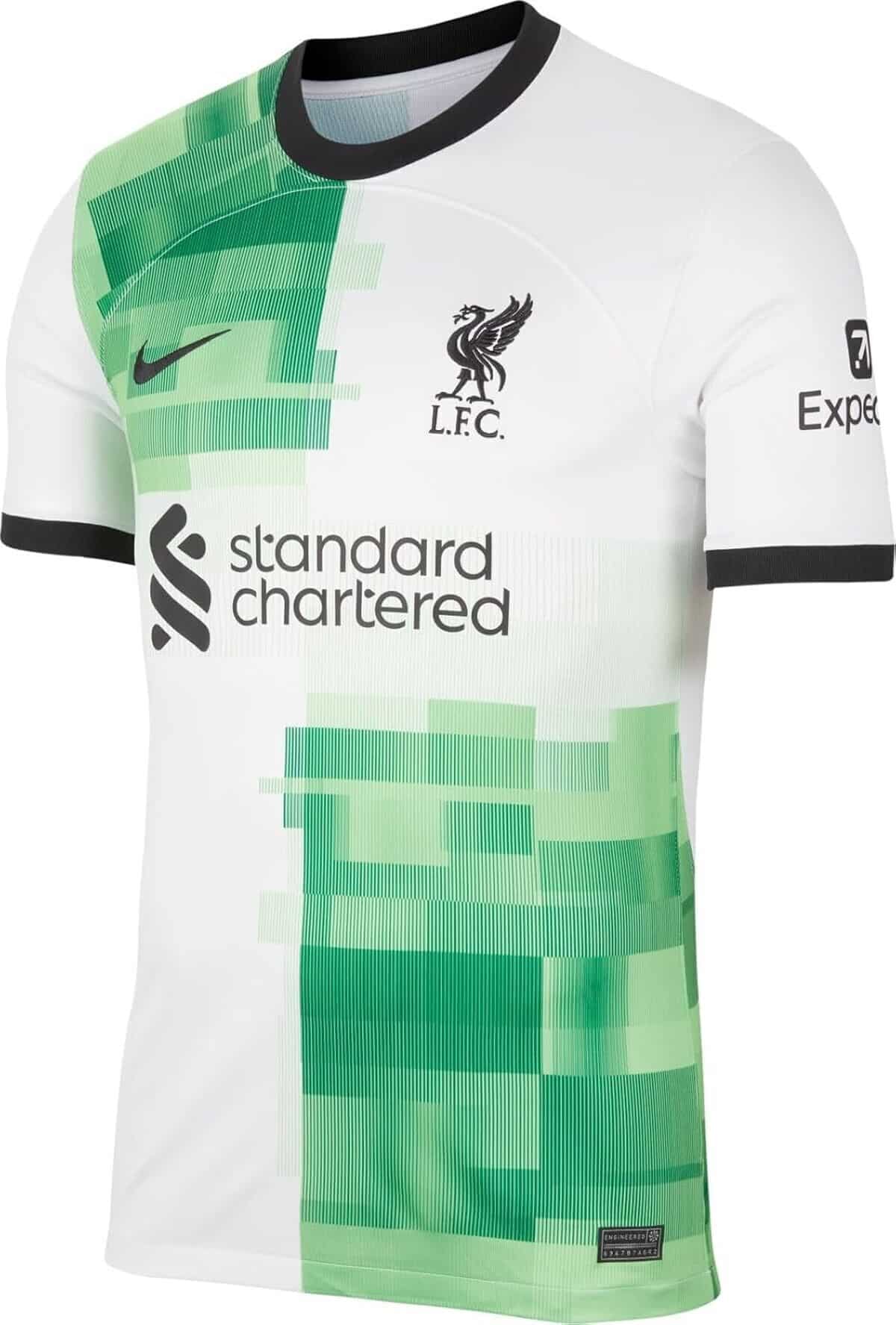 Test : chemise homme Nike LFC XS, confort et style
