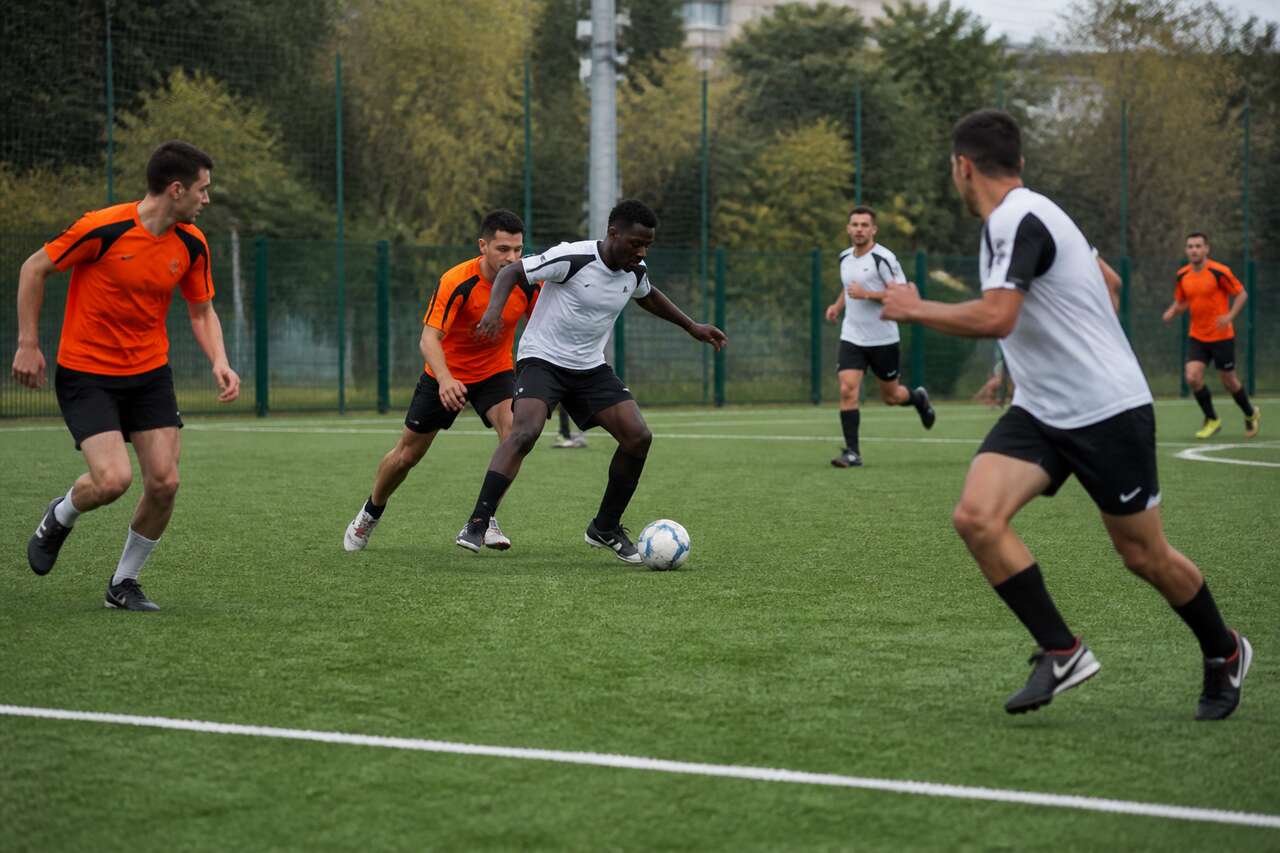 Jeu réduit et transition en football : stratégies et conseils