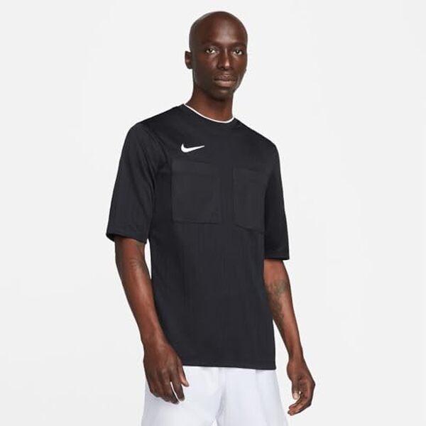 Découvrez notre test détaillé du maillot Nike DF Ref II JSY SS 22 noir/blanc taille L : qualité, confort et performances du modèle 2022.