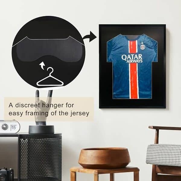 Découvrez notre avis complet sur le cadre GraduationMall 70 x 90 cm : le solution parfaite pour mettre en valeur vos maillots de sport avec style et élégance.