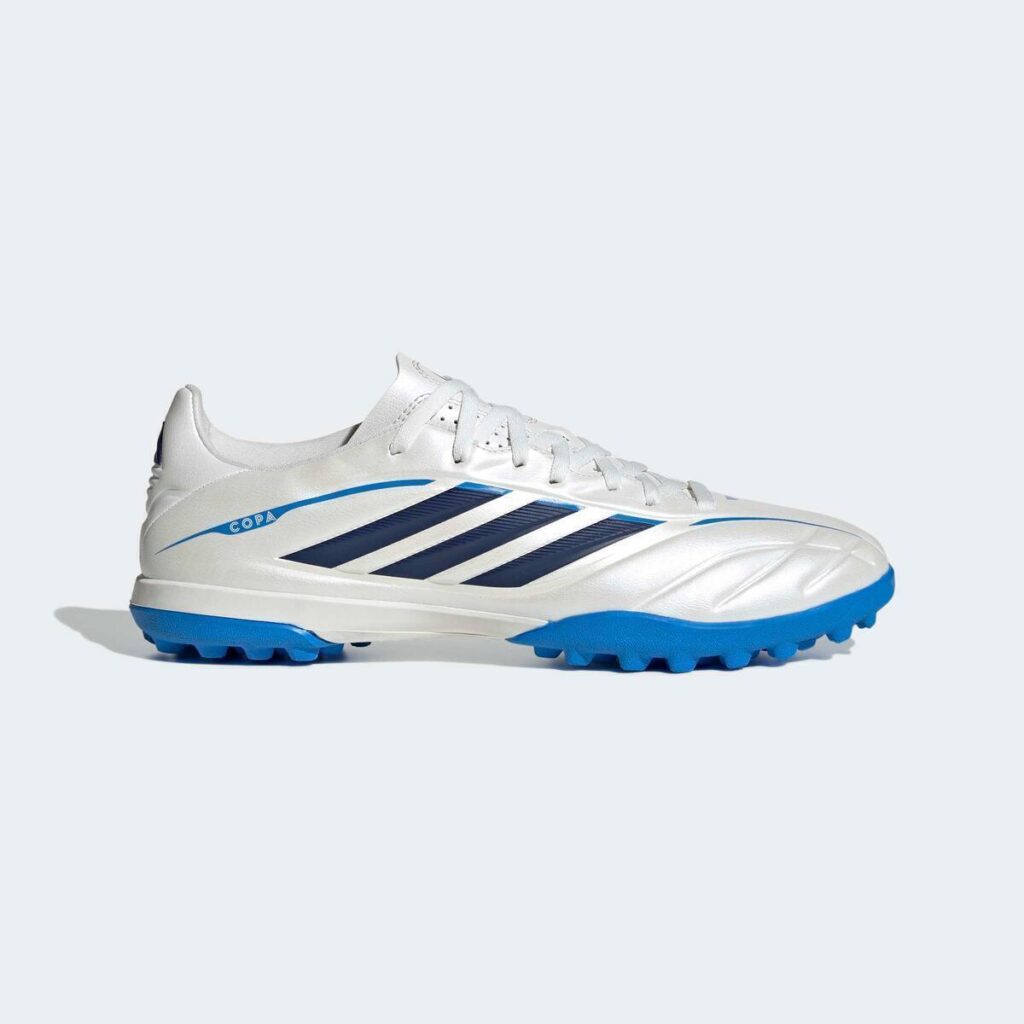 Test : adidas Copa Pure IV club turf de Decathlon, performance sur terrain