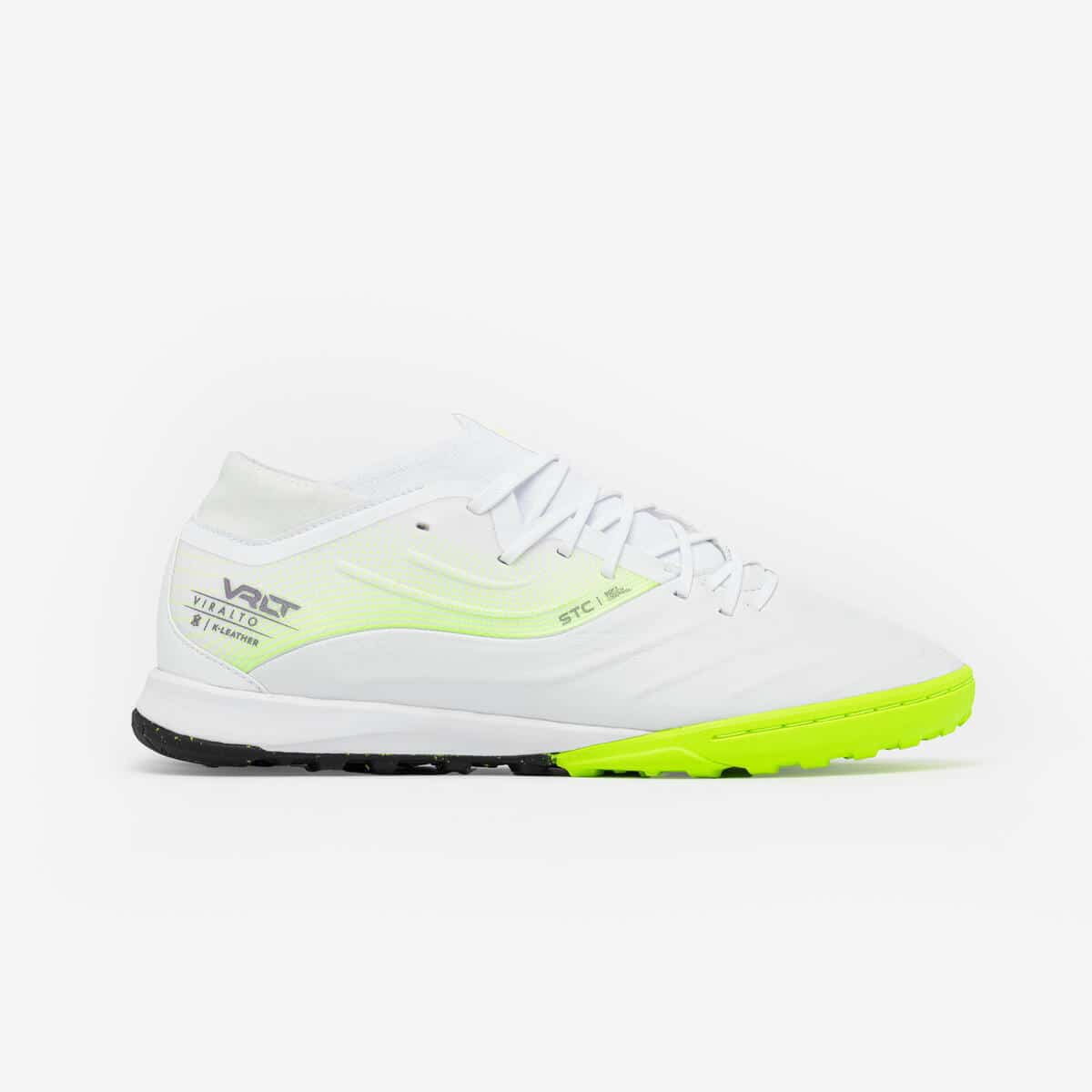 Test des chaussures de football Viralto IV turf de Decathlon